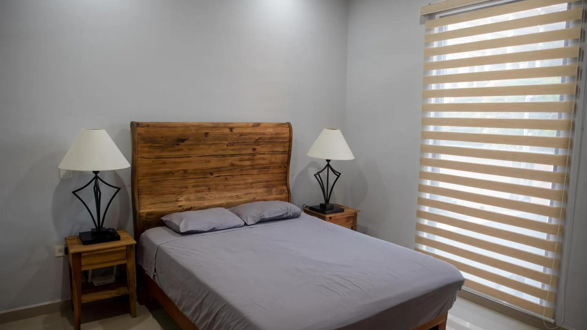 2Br/2Ba Condo 1 Block To Ocean! - Unit 3 Mazatlán Appartamento